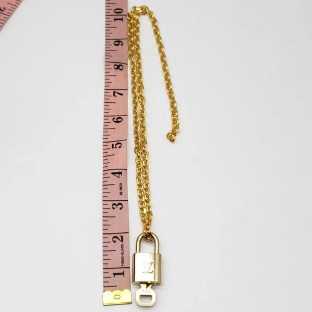 100% Auth Louis Vuitton Lock & Key w/ 18k Gold Plated Chain Necklace - Picture 4 of 9